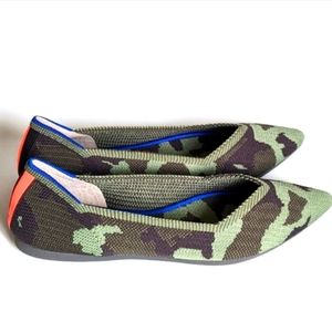 ROTHYS OLIVE CAMO THE POINT COMFORT FLATS SHOES